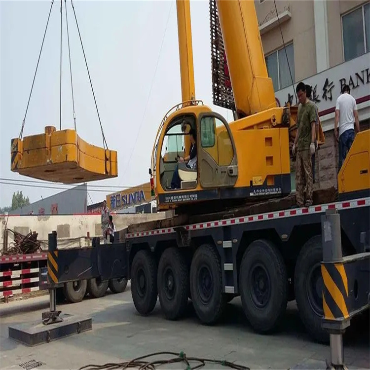 云霄县当地吊车出租|机器吊装|75吨|工厂搬迁服务